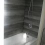 Bathtub shower walls